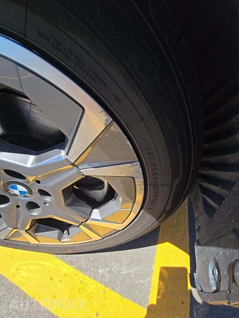 2025 BMW X1 xDrive28i - miniatura 27