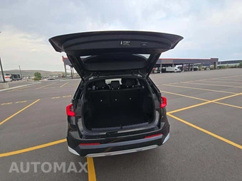 2025 BMW X1 xDrive28i - miniatura 11
