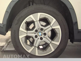 2025 BMW X1 xDrive28i - miniatura 11