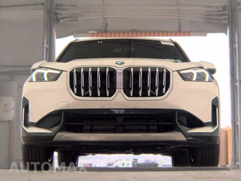 2025 BMW X1 xDrive28i - miniatura 3