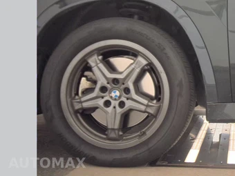 2025 BMW X1 xDrive28i - miniatura 9