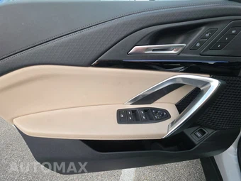 2025 BMW X2 xDrive28i - miniatura 15