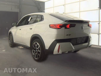2025 BMW X2 xDrive28i - miniatura 8