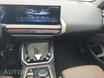 2025 BMW X3 30 xDrive - miniatura 17