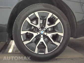 2025 BMW X3 30 xDrive – miniatura 12