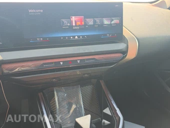 2025 BMW X3 30 xDrive - miniatura 17