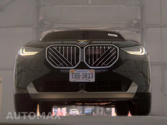 2025 BMW X3 30 xDrive - miniatura 3