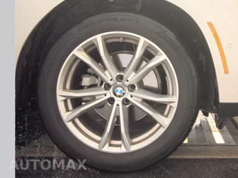 2025 BMW X3 30 xDrive – miniatura 10