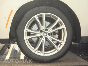 2025 BMW X3 30 xDrive – miniatura 9