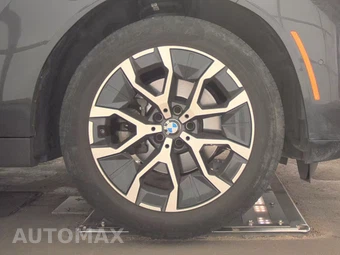 2025 BMW X3 30 xDrive - miniatura 10