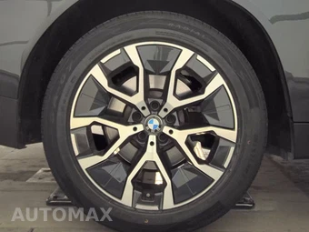 2025 BMW X3 30 xDrive – miniatura 11