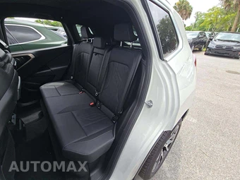 2025 BMW X3 30 xDrive - miniatura 13