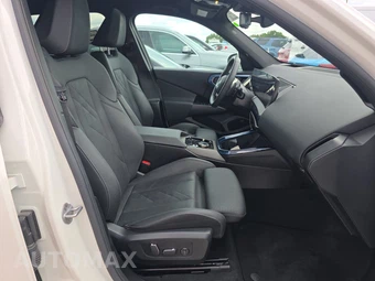 2025 BMW X3 30 xDrive – miniatura 8