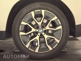 2025 BMW X3 30 xDrive – miniatura 12