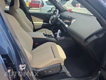 2025 BMW X3 30 xDrive - miniatura 8