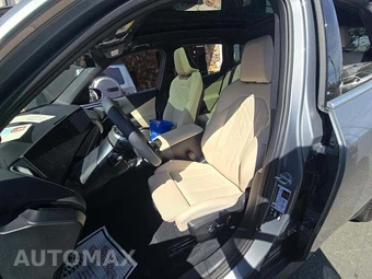 2025 BMW X3 30 xDrive - miniatura 3