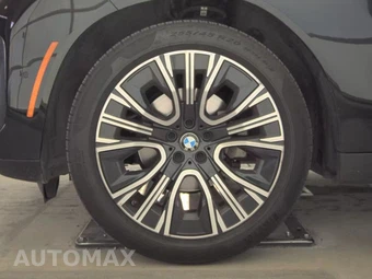2025 BMW X3 30 xDrive – miniatura 9