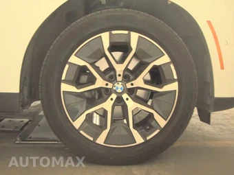 2025 BMW X3 30 xDrive - miniatura 10