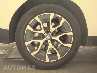 2025 BMW X3 30 xDrive - miniatura 11