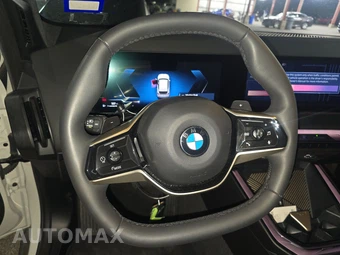 2025 BMW X3 30 xDrive - miniatura 16
