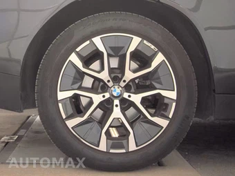 2025 BMW X3 30 xDrive - miniatura 11