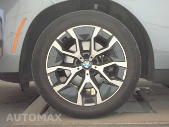 2025 BMW X3 30 xDrive – miniatura 9