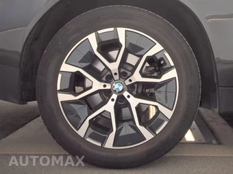 2025 BMW X3 30 xDrive - miniatura 11