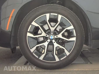2025 BMW X3 30 xDrive - miniatura 9