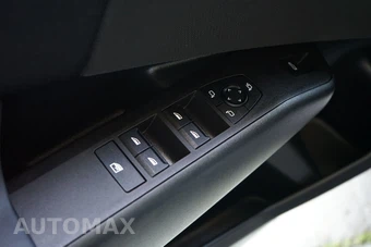 2025 BMW X3 30 xDrive - miniatura 24