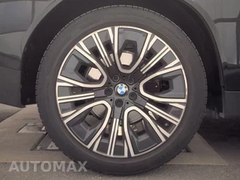 2025 BMW X3 30 xDrive - miniatura 11