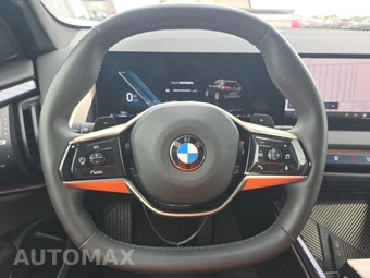 2025 BMW X3 30 xDrive - miniatura 16