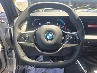 2025 BMW X3 30 xDrive - miniatura 10