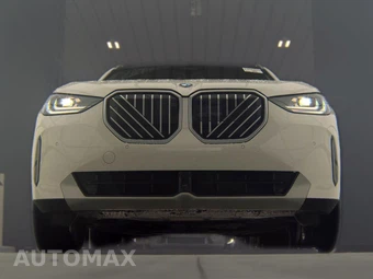 2025 BMW X3 30 xDrive - miniatura 3