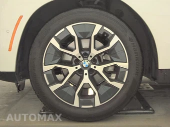 2025 BMW X3 30 xDrive - miniatura 9