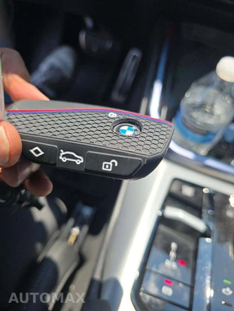 2025 BMW X3 M50 – miniatura 5