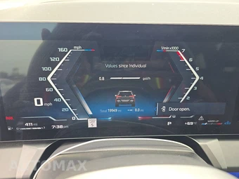 2025 BMW X3 M50 – miniatura 12