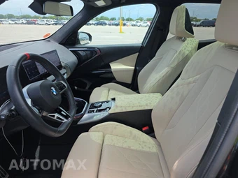 2025 BMW X3 M50 – miniatura 13