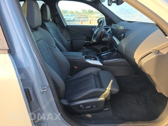 2025 BMW X3 M50 – miniatura 14