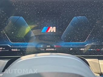 2025 BMW X3 M50 - miniatura 12