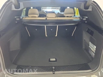 2025 BMW X3 M50 - miniatura 13