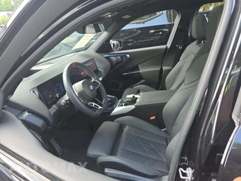 2025 BMW X3 M50 – miniatura 6