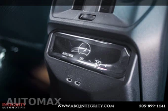 2025 BMW X3 M50 – miniatura 48