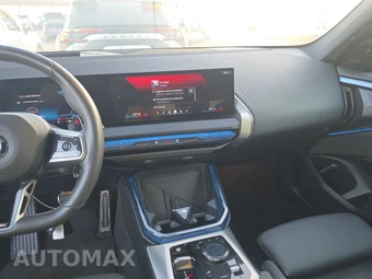 2025 BMW X3 M50 - miniatura 11