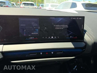 2025 BMW X3 M50 - miniatura 10