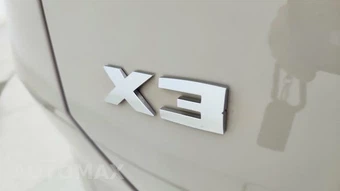 2025 BMW X3 M50 – miniatura 17