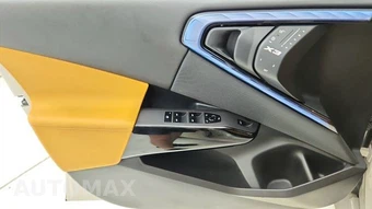 2025 BMW X3 M50 – miniatura 34