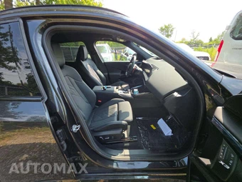 2025 BMW X3 M50 xDrive - miniatura 18