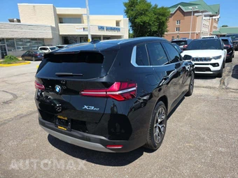 2025 BMW X3 xDrive30i - miniatura 3