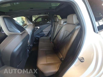 2025 BMW X3 xDrive30i - miniatura 13