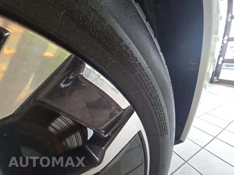 2025 BMW X3 xDrive30i - miniatura 23